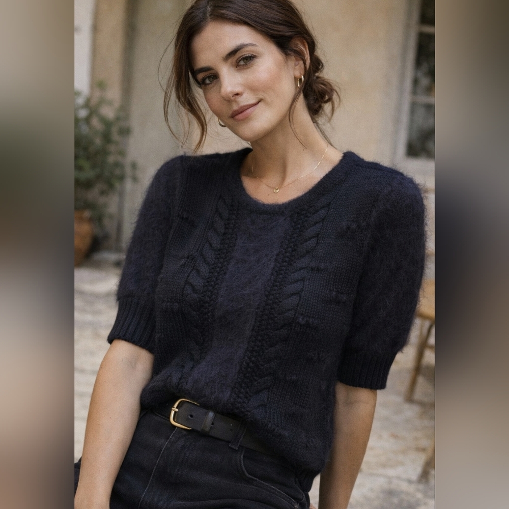 Black Clabe-Knit Fuzzy Sweater Short Sleeve Creew Neck Preppy Parisian Soft Dark